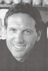 Schultz,  Howard