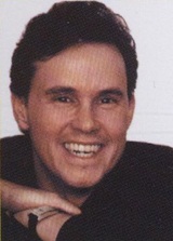 Holden,  Robert