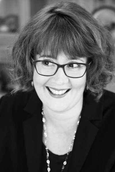 Stewart-Sharpe,  Leisa
