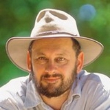 Flannery,  Tim