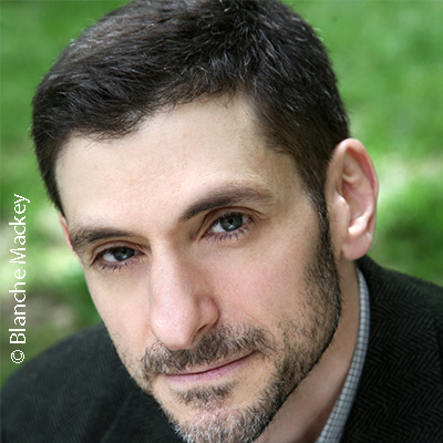 Levine,  Amir